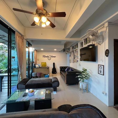 Family Home Chiang Mai Absolute House Bagian luar foto